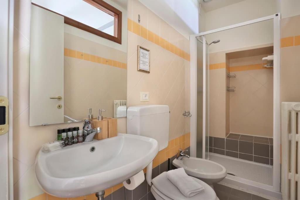 In The Heart Of Florence, Dante, With Private Terrace Apartamento *